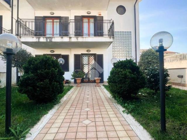Villa Schiera in vendita a Carinaro, Campania