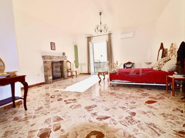 Villa Schiera in vendita a Carini, Sicilia