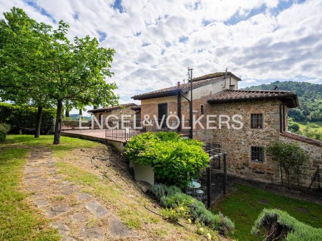 Ville Schiera in vendita a Carmignano