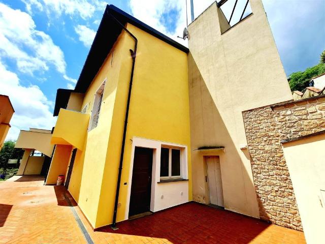 Villa Schiera in vendita a Carmignano, Toscana