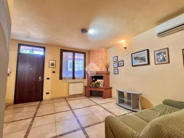 Villa Schiera in vendita a Carmignano, Toscana