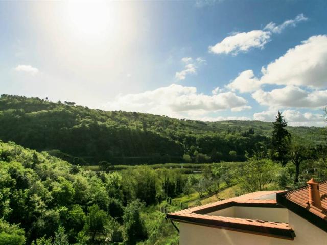 Villa Schiera in vendita a Carmignano, Toscana