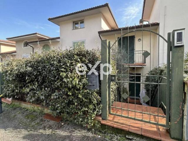 Villa Schiera in vendita a Carmignano, Toscana