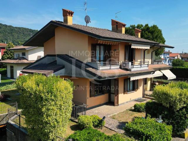 Villa Schiera in vendita a Carobbio Degli Angeli, Lombardia