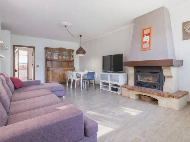 Villa Schiera in vendita a Travaino, Caronno Varesino
