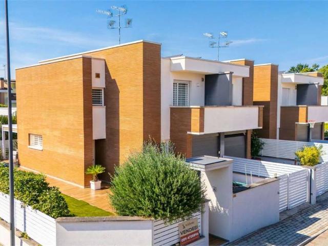 Villa Schiera in vendita a Santa Croce, Carpi