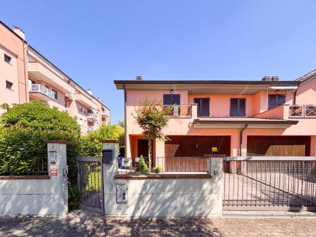 Villa Schiera in vendita a Unione delle Terre d'Argine, Carpi