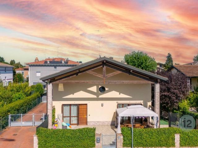 Villa Schiera in vendita a Budrione, Carpi