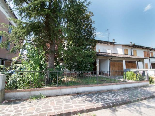 Villa Schiera in vendita a San Marino di Carpi, Carpi