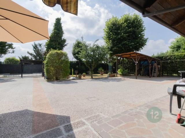 Villa Schiera in vendita a Unione delle Terre d'Argine, Carpi