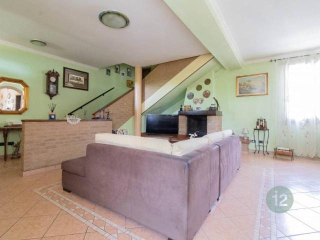 Villa Schiera in vendita a Unione delle Terre d'Argine, Carpi