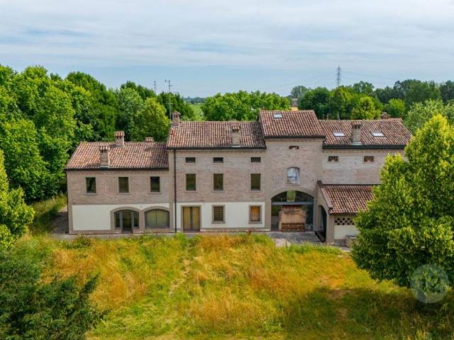 Villa Schiera in vendita a Unione delle Terre d'Argine, Carpi