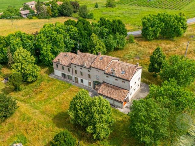 Villa Schiera in vendita a Unione delle Terre d'Argine, Carpi
