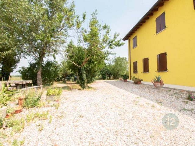 Villa Schiera in vendita a Carpi, Modena