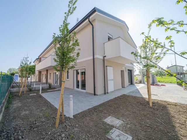 Villa Schiera in vendita a Unione delle Terre d'Argine, Carpi
