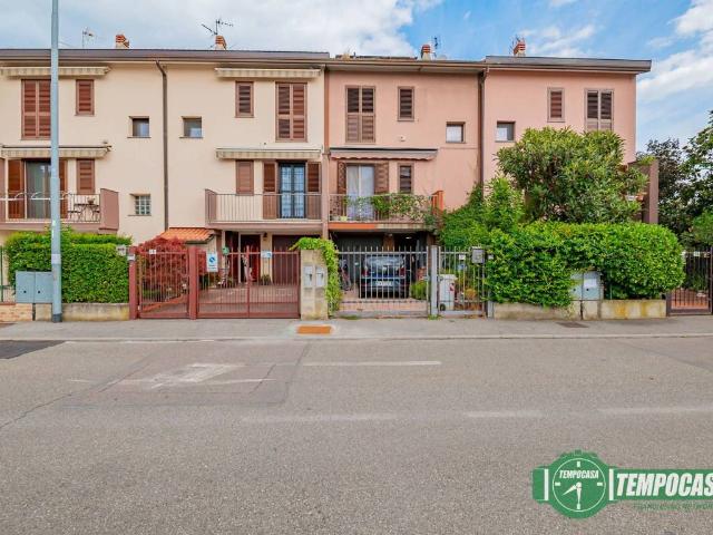 Villa Schiera in vendita a Carpiano, Lombardia