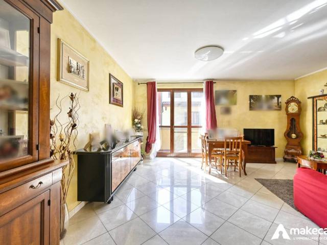 Villa Schiera in vendita a Carpiano, Lombardia