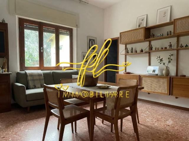 Villa Schiera in vendita a Carrara, Toscana
