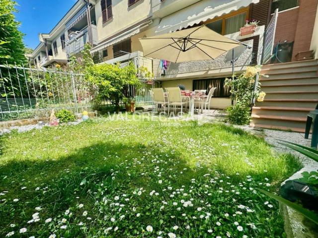 Villa Schiera in vendita a La Prada, Carrara