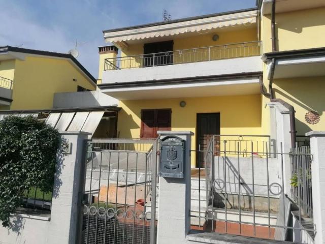 Villa Schiera in vendita a Carrara, Toscana