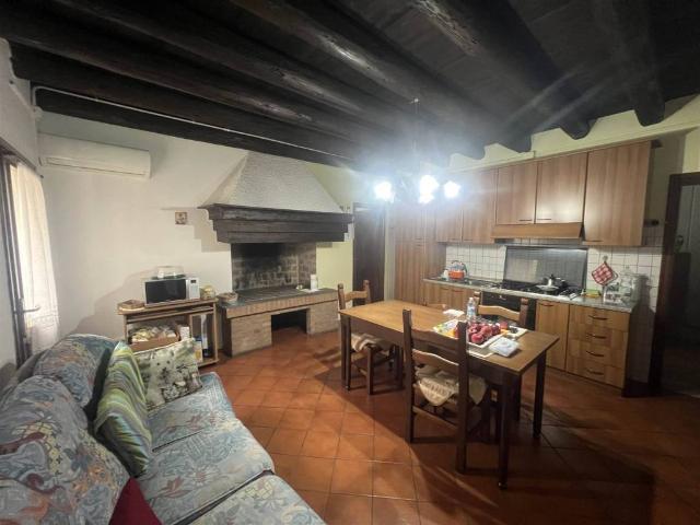 Villa Schiera in vendita a Cagnola, Cartura