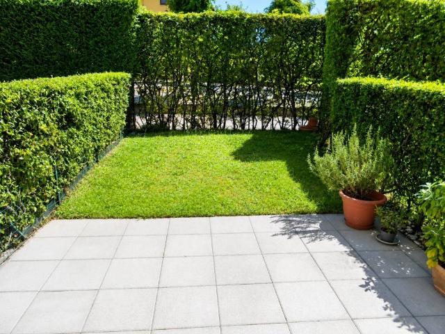 Villa Schiera in vendita a Carugo, Lombardia