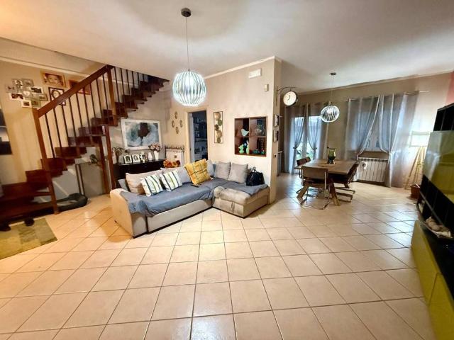 Villa Schiera in vendita a Piemonte, Alessandria