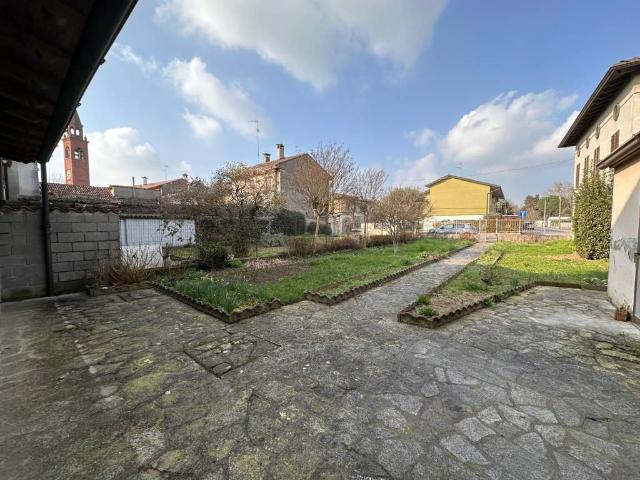 Villa Schiera in vendita a Casalbuttano ed Uniti, Polengo