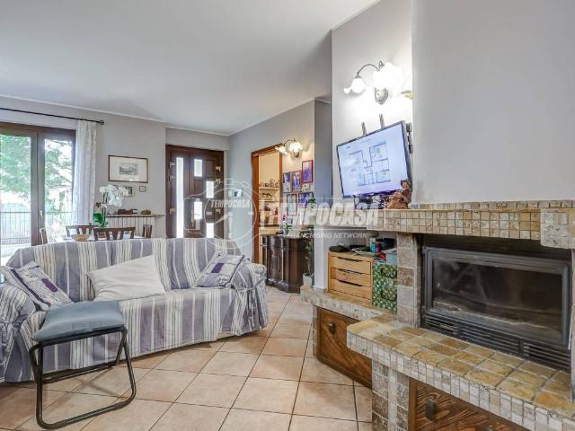 Villa Schiera in vendita a Casale Litta, Lombardia