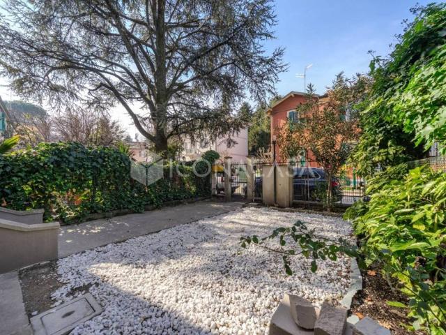 Villa Schiera in vendita a Unione dei comuni Valli del Reno, Lavino e Samoggia, Casalecchio Di Reno
