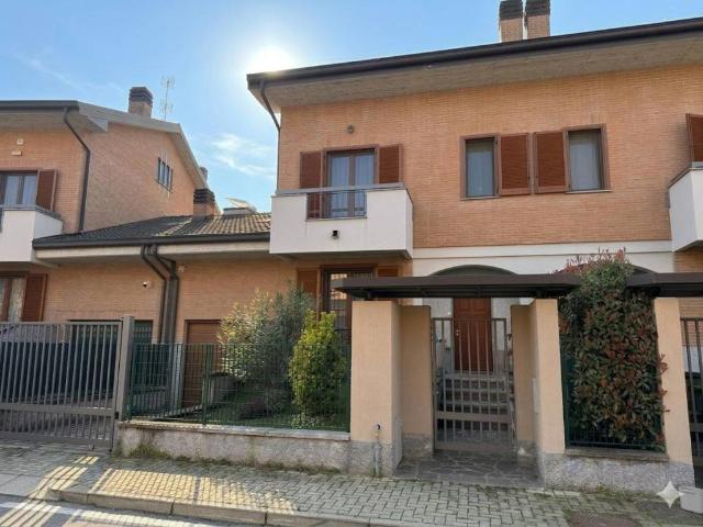 Villa Schiera in vendita a Mairano, Casaletto Lodigiano