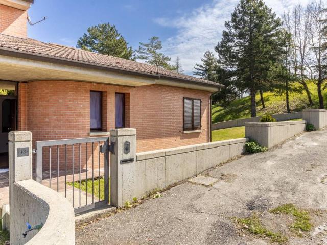 Villa Schiera in vendita a Nuovo Circondario Imolese, Casalfiumanese