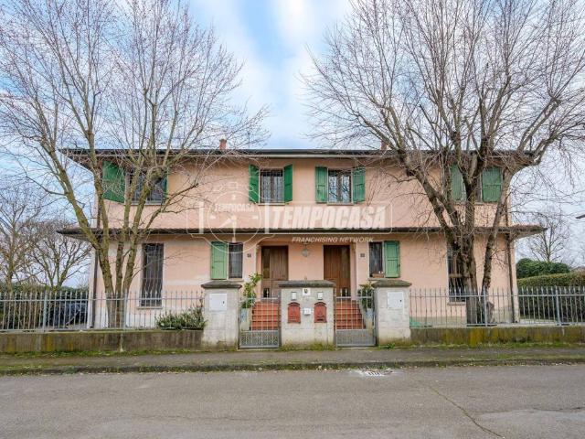 Villa Schiera in vendita a Tresinaro - Secchia, Re