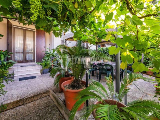 Villa Schiera in vendita a Tresinaro - Secchia, Re