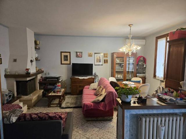 Villa Schiera in vendita a Tresinaro - Secchia, Re