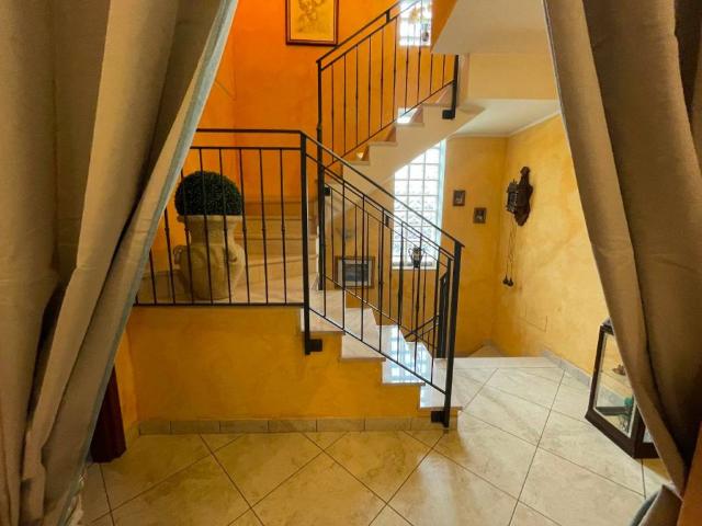 Villa Schiera in vendita a Tresinaro - Secchia, Re