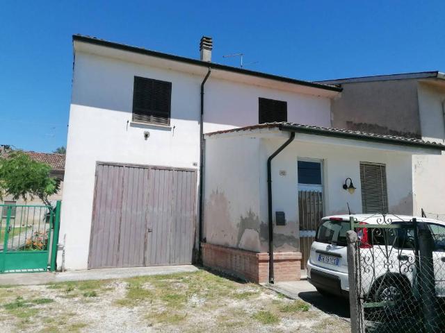 Villa Schiera in vendita a Casalmaggiore, Lombardia