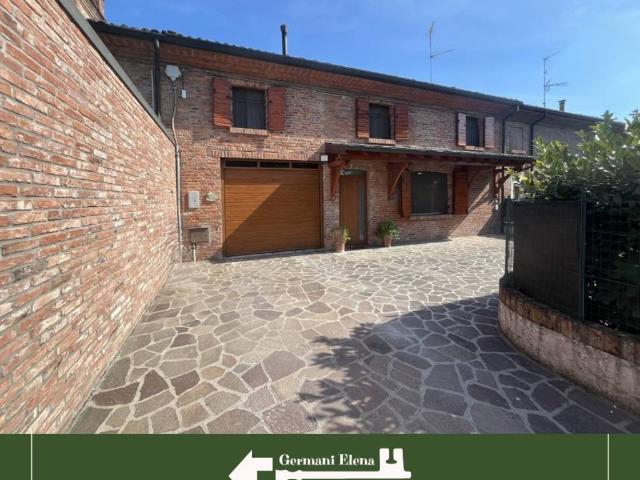 Villa Schiera in vendita a Vicobellignano, Casalmaggiore