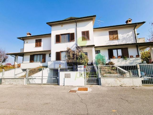 Villa Schiera in vendita a Ducatona, Casalpusterlengo