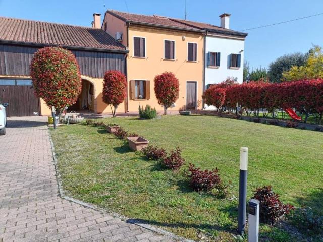 Villa Schiera in vendita a Casalserugo, Veneto