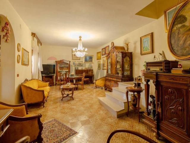 Villa Schiera in vendita a Puglia, Bari