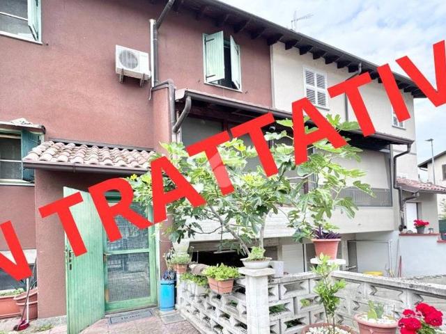 Villa Schiera in vendita a Unione dei Comuni I Fontanili, Casarile