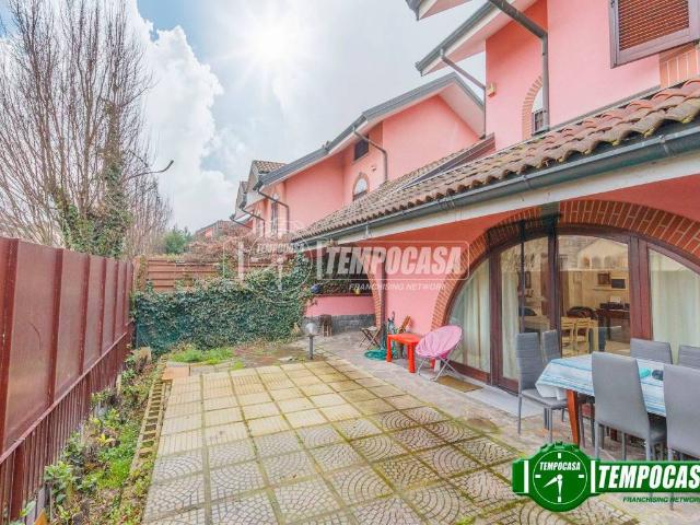 Villa Schiera in vendita a Unione dei Comuni I Fontanili, Casarile