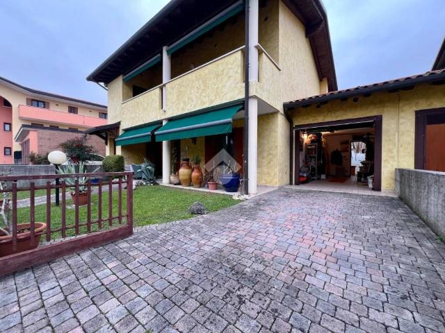 Villa Schiera in vendita a Casarsa Della Delizia, Friuli-Venezia Giulia