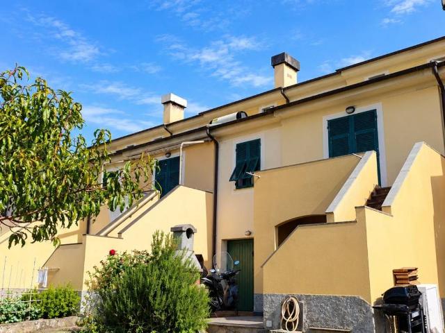Villa Schiera in vendita a Bargone, Casarza Ligure