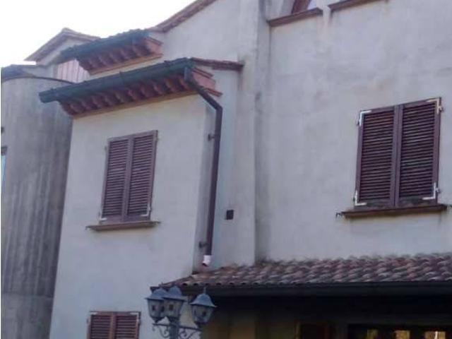 Villa Schiera in vendita a Casciana Terme Lari, Casciana Alta
