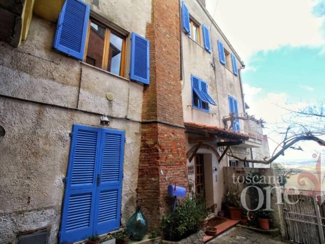 Villa Schiera in vendita a Casciana Terme Lari, Casciana Alta