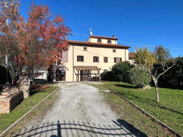 Villa Schiera in vendita a San Prospero, Cascina