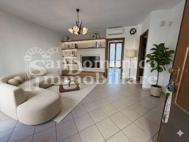Villa Schiera in vendita a San Frediano a Settimo, Cascina
