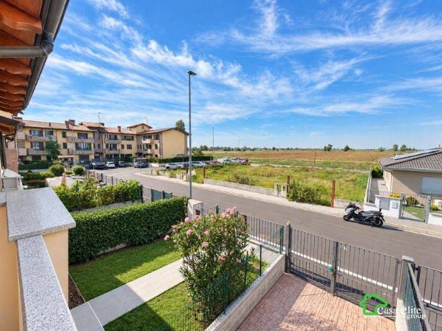 Villa Schiera in vendita a Calvenzano, Caselle Lurani
